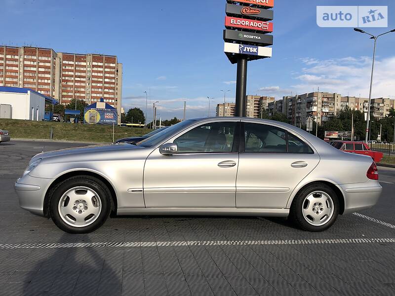 Седан Mercedes-Benz E-Class 2002 в Львові