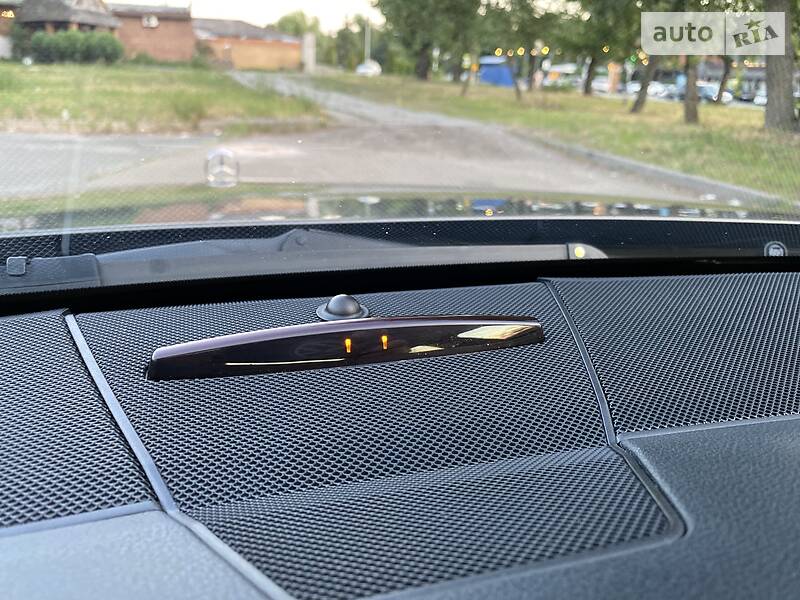 Седан Mercedes-Benz E-Class 2012 в Києві