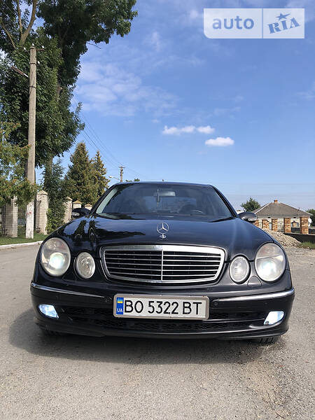 Седан Mercedes-Benz E-Class 2004 в Тернополі