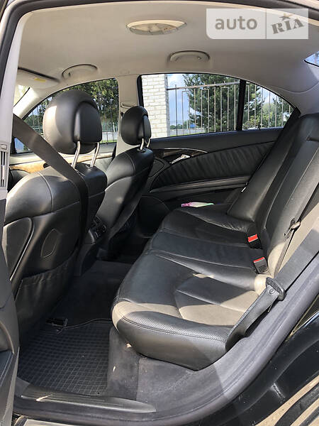 Седан Mercedes-Benz E-Class 2004 в Тернополі