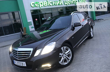 Универсал Mercedes-Benz E-Class 2010 в Нововолынске