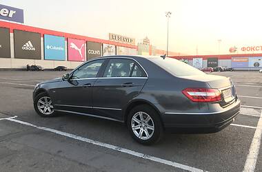 Седан Mercedes-Benz E-Class 2009 в Ровно