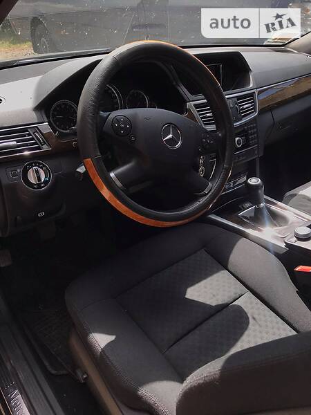 Седан Mercedes-Benz E-Class 2009 в Черкассах фото 21 Седан Mercedes-Benz E-Class 2009 в Черкассах