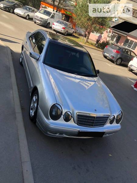 Седан Mercedes-Benz E-Class 1999 в Києві фото Седан Mercedes-Benz E-Class 1999 в Києві