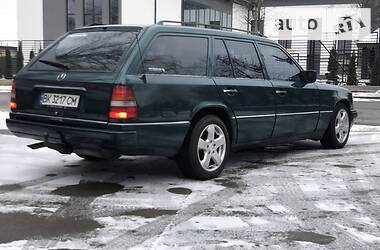 Универсал Mercedes-Benz E-Class 1996 в Ровно