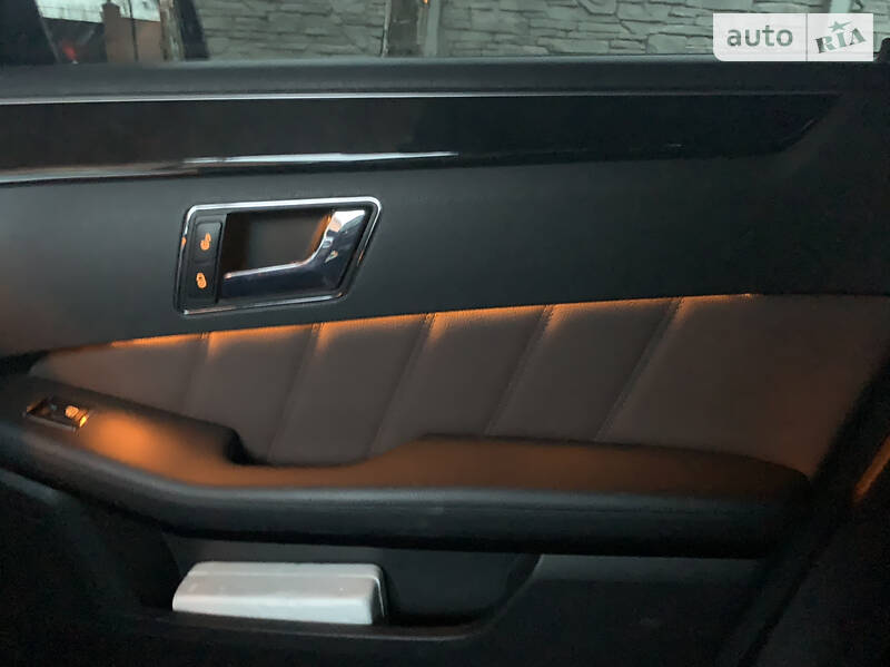 Седан Mercedes-Benz E-Class 2009 в Дрогобичі фото 15 Седан Mercedes-Benz E-Class 2009 в Дрогобичі