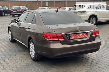 Седан Mercedes-Benz E-Class 2013 в Луцке