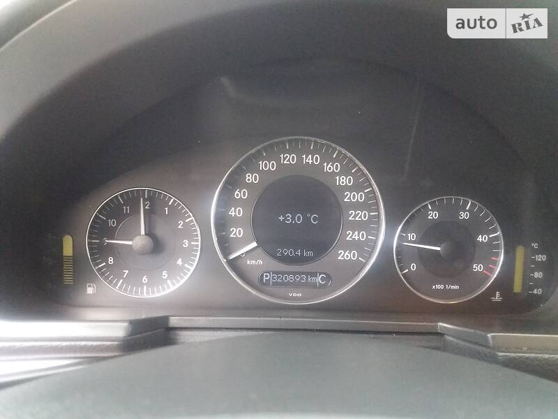 Седан Mercedes-Benz E-Class 2004 в Запоріжжі