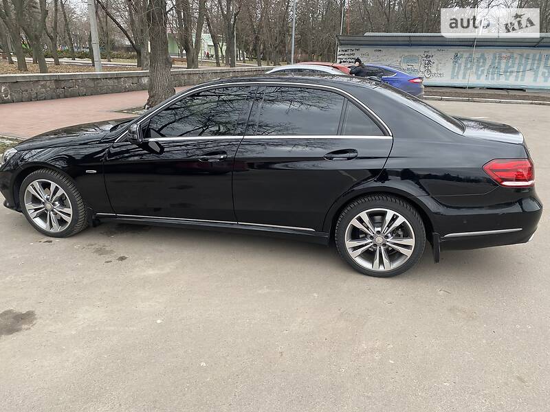 Седан Mercedes-Benz E-Class 2015 в Кременчуці