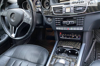 Седан Mercedes-Benz E-Class 2015 в 