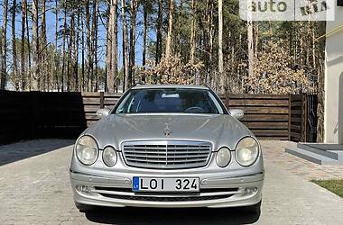 Универсал Mercedes-Benz E-Class 2004 в Буче