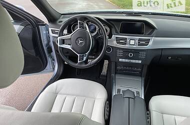 Седан Mercedes-Benz E-Class 2015 в Стрию