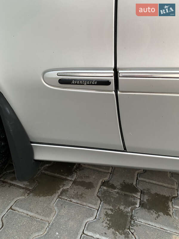 Седан Mercedes-Benz E-Class 2004 в Тернополе