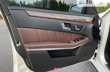 Седан Mercedes-Benz E-Class 2015 в 