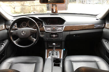 Седан Mercedes-Benz E-Class 2009 в Івано-Франківську