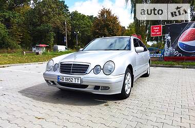 Седан Mercedes-Benz E-Class 2002 в Виннице