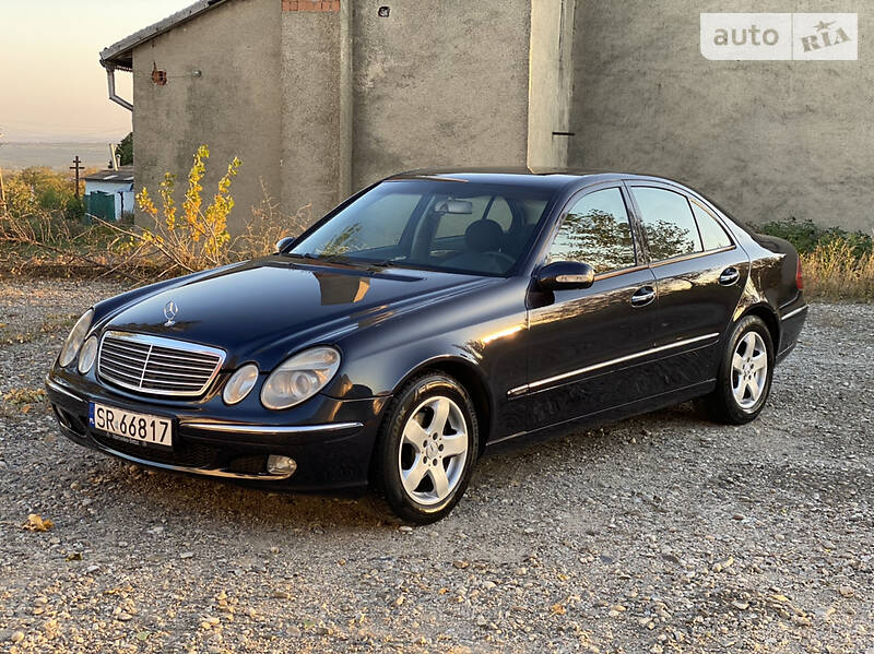 Седан Mercedes-Benz E-Class 2003 в Черновцах