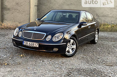 Седан Mercedes-Benz E-Class 2003 в Черновцах