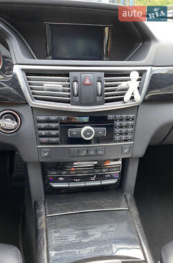 Седан Mercedes-Benz E-Class 2012 в 