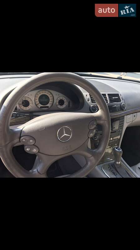 Седан Mercedes-Benz E-Class 2006 в Харькове