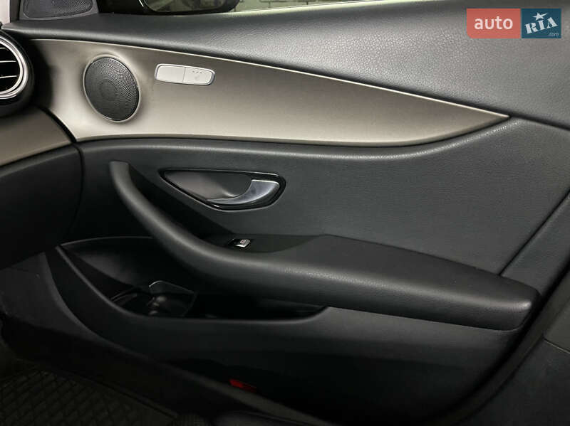 Седан Mercedes-Benz E-Class 2017 в Кам'янець-Подільському