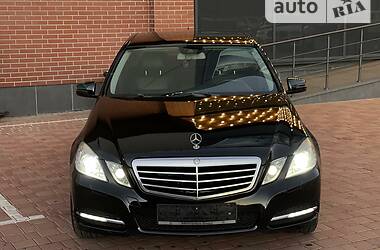 Седан Mercedes-Benz E-Class 2013 в 