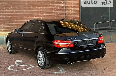 Седан Mercedes-Benz E-Class 2013 в 