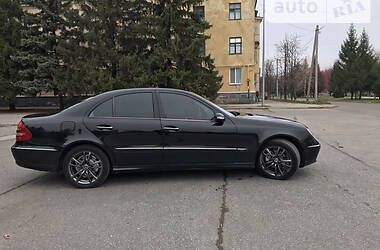 Седан Mercedes-Benz E-Class 2002 в Желтых Водах