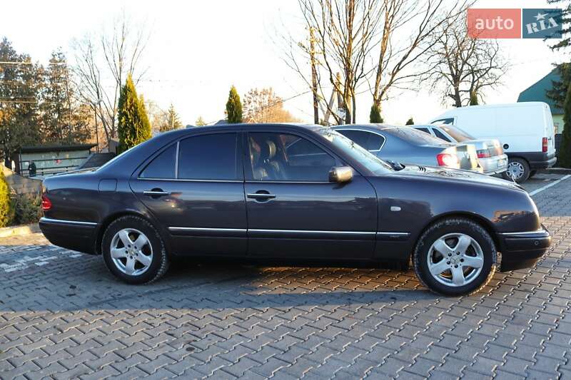 Седан Mercedes-Benz E-Class 1998 в Черновцах