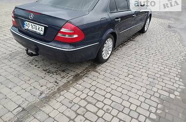 Седан Mercedes-Benz E-Class 2003 в Береговому