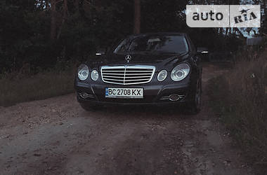 Седан Mercedes-Benz E-Class 2008 в Львове