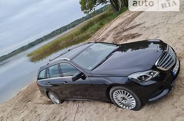 Універсал Mercedes-Benz E-Class 2014 в Нововолинську