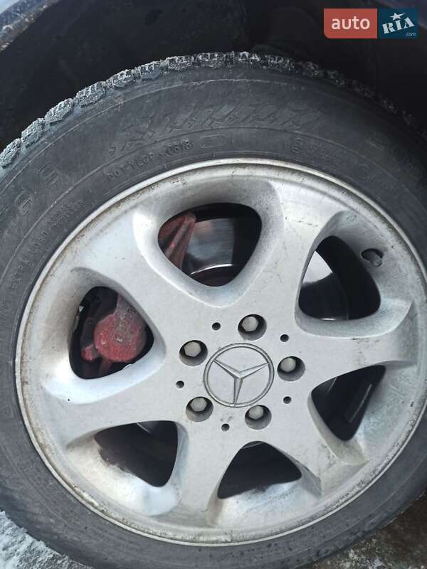 Седан Mercedes-Benz E-Class 1999 в Вишгороді