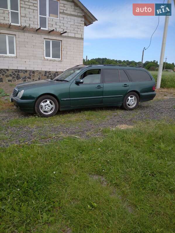 Универсал Mercedes-Benz E-Class 2000 в Рожище