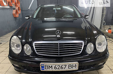 Седан Mercedes-Benz E-Class 2004 в Ромнах