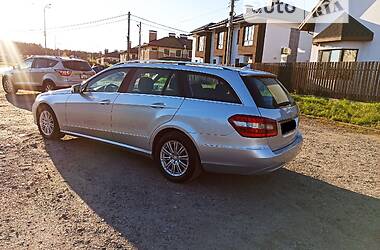 Універсал Mercedes-Benz E-Class 2011 в Києві