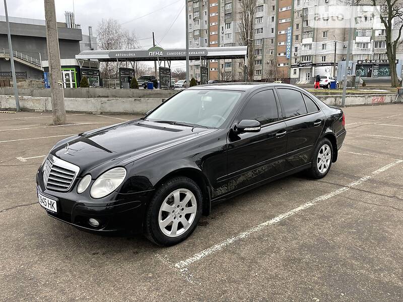 Седан Mercedes-Benz E-Class 2006 в Миколаєві