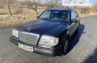 Седан Mercedes-Benz E-Class 1996 в 