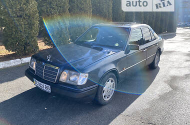 Седан Mercedes-Benz E-Class 1996 в 