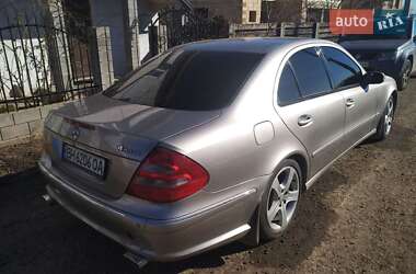 Седан Mercedes-Benz E-Class 2004 в Одессе