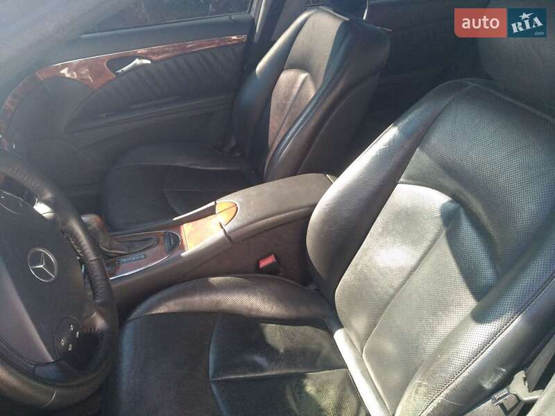 Седан Mercedes-Benz E-Class 2004 в Одессе