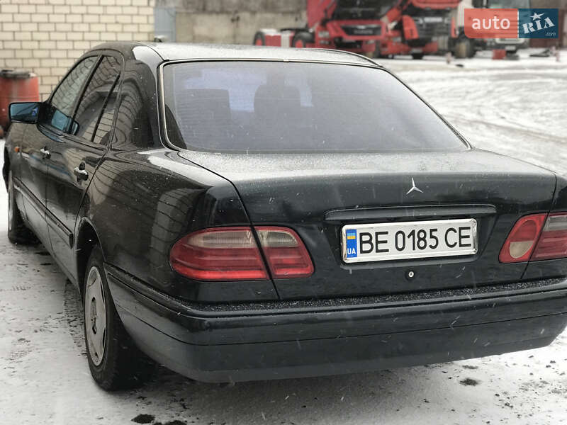 Седан Mercedes-Benz E-Class 1997 в Николаеве