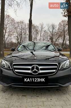 Седан Mercedes-Benz E-Class 2017 в Киеве