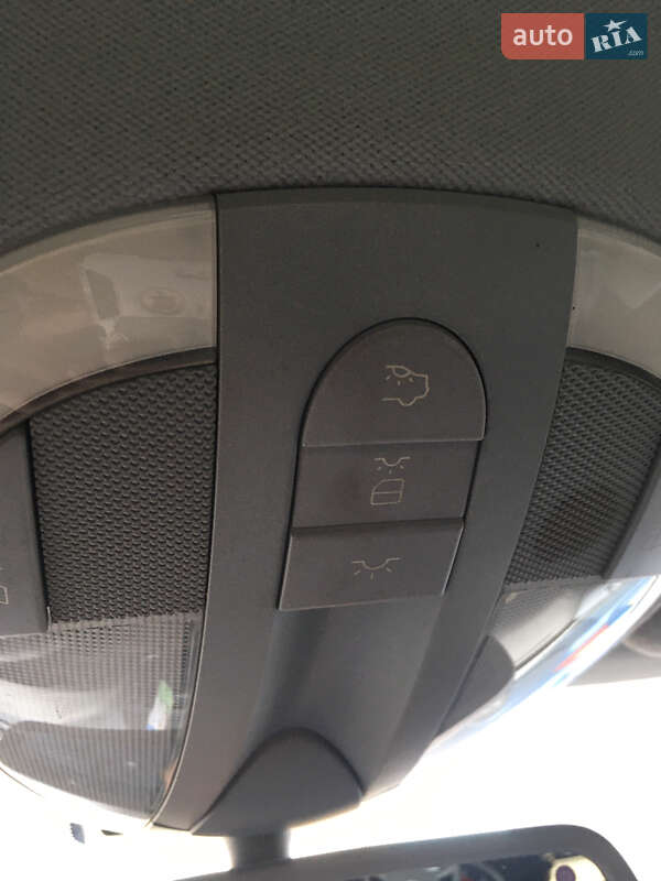 Универсал Mercedes-Benz E-Class 2004 в Болграде