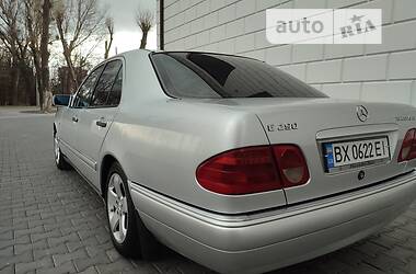 Седан Mercedes-Benz E-Class 1997 в Хмельницькому