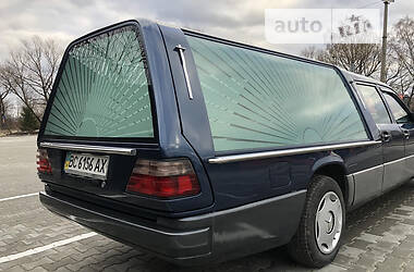 Катафалк Mercedes-Benz Sprinter – ГОРОДСКАЯ РИТУАЛЬНАЯ СЛУЖБА