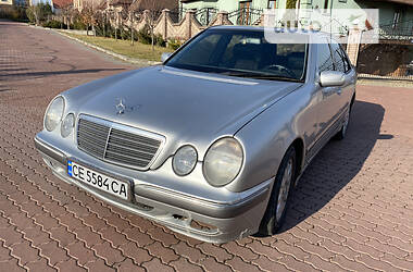 Седан Mercedes-Benz E-Class 2001 в Черновцах