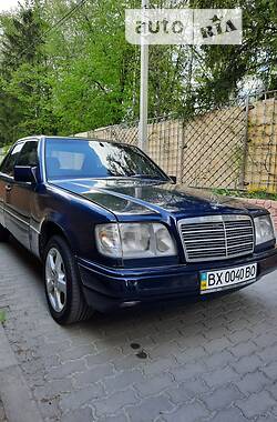 Седан Mercedes-Benz E-Class 1994 в Хмельницькому