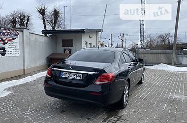 Седан Mercedes-Benz E-Class 2016 в Дрогобыче