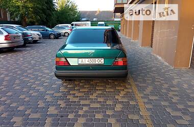 Седан Mercedes-Benz E-Class 1988 в Вінниці